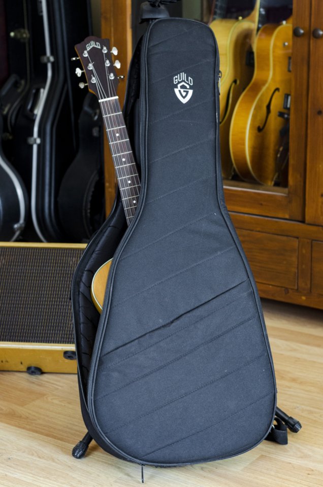 Guild Jumbo Junior Maple - Escala corta