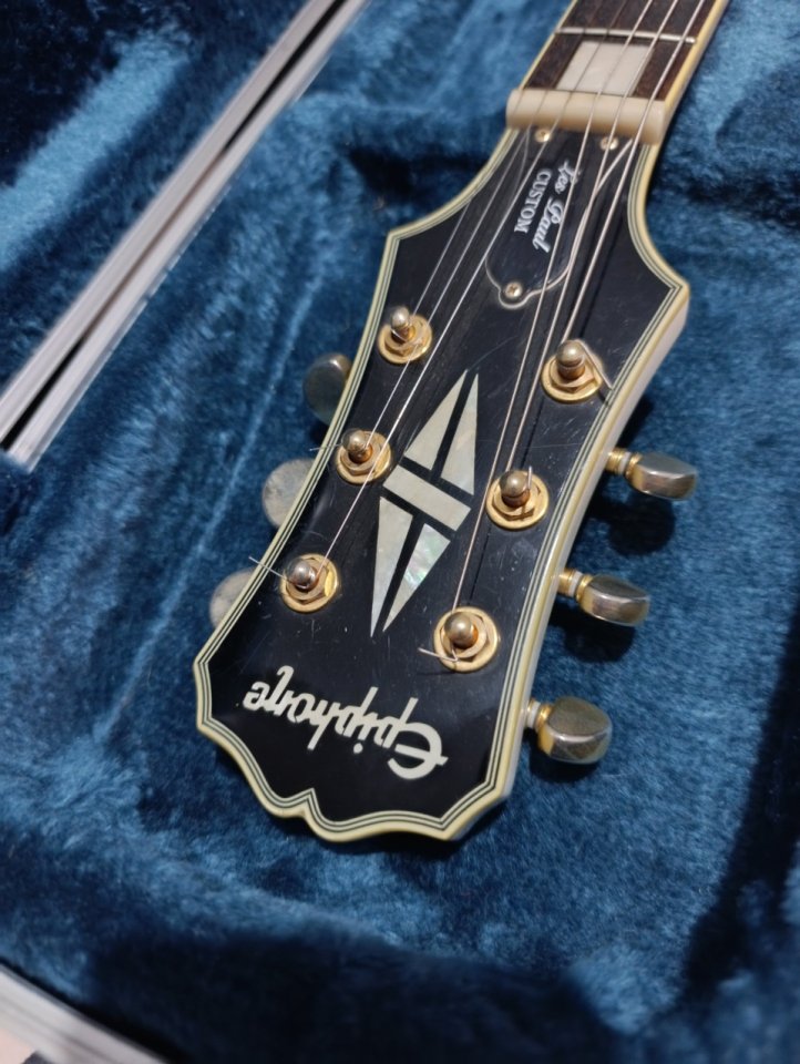 Epiphone Les Paul Custom+Estuche rigido de segunda mano · Foto 6 de 7 · Badajoz · 500 €