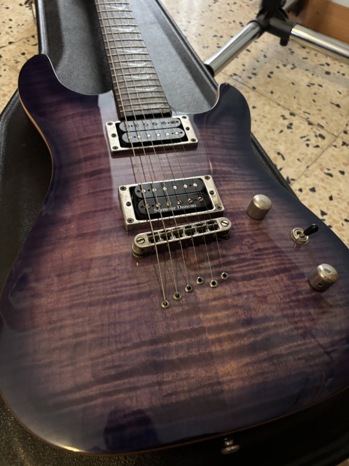 Cort KX Custom Seymour Duncan + Funda