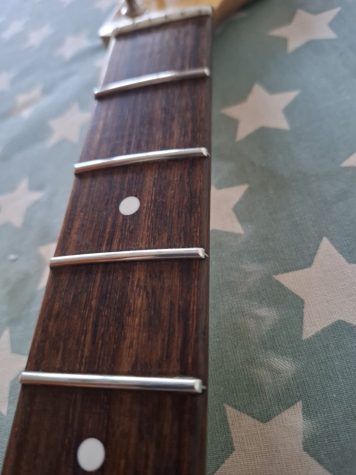 Vendo mastil stratocaster Musikraft de segunda mano · Foto 6 de 7 · Madrid · 340 €
