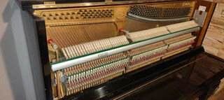 Piano Vertical Kawai K8 de segunda mano · Foto 8 de 9 · Madrid · 2495 €