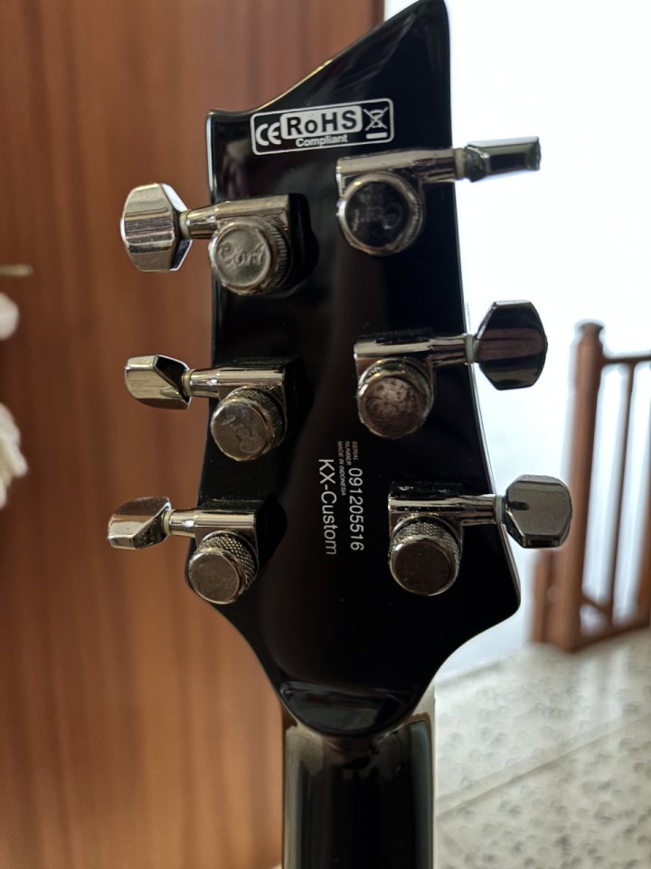 Cort KX Custom Seymour Duncan + Funda