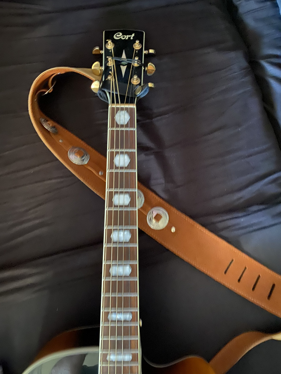 GUITARRA ELECTRICA CORT AERO 11 185,00 € Segunda Mano Gijón E41529-0