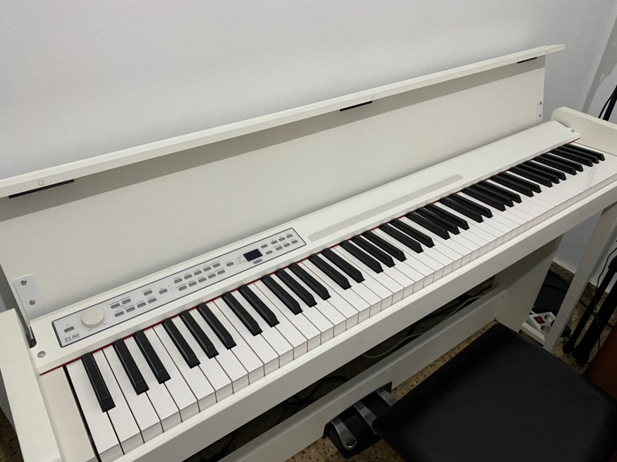 Korg C1 air de segunda mano por 500 € en Valencia | Hispasonic