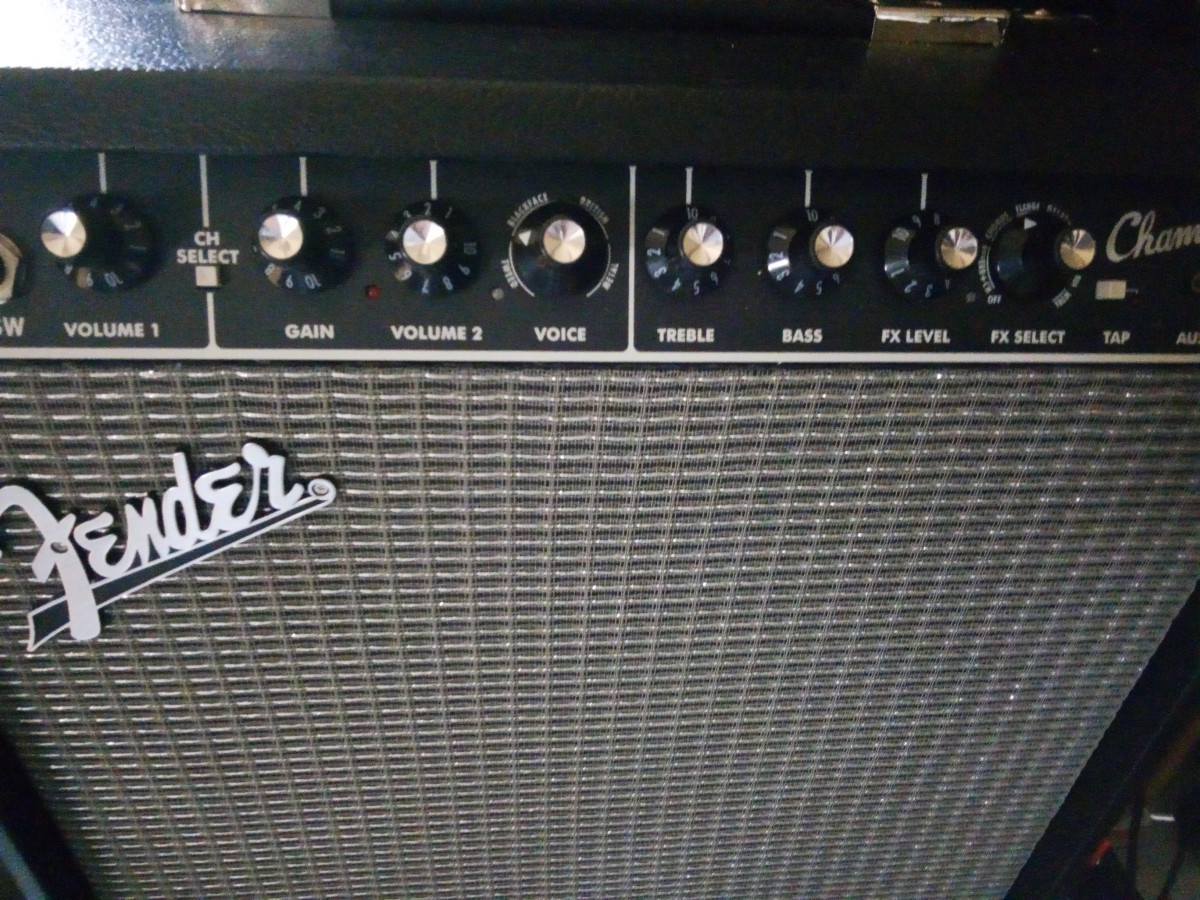 FENDER CHAMPION 100 de segunda mano por 195 € en Huesca | Guitarristas.info