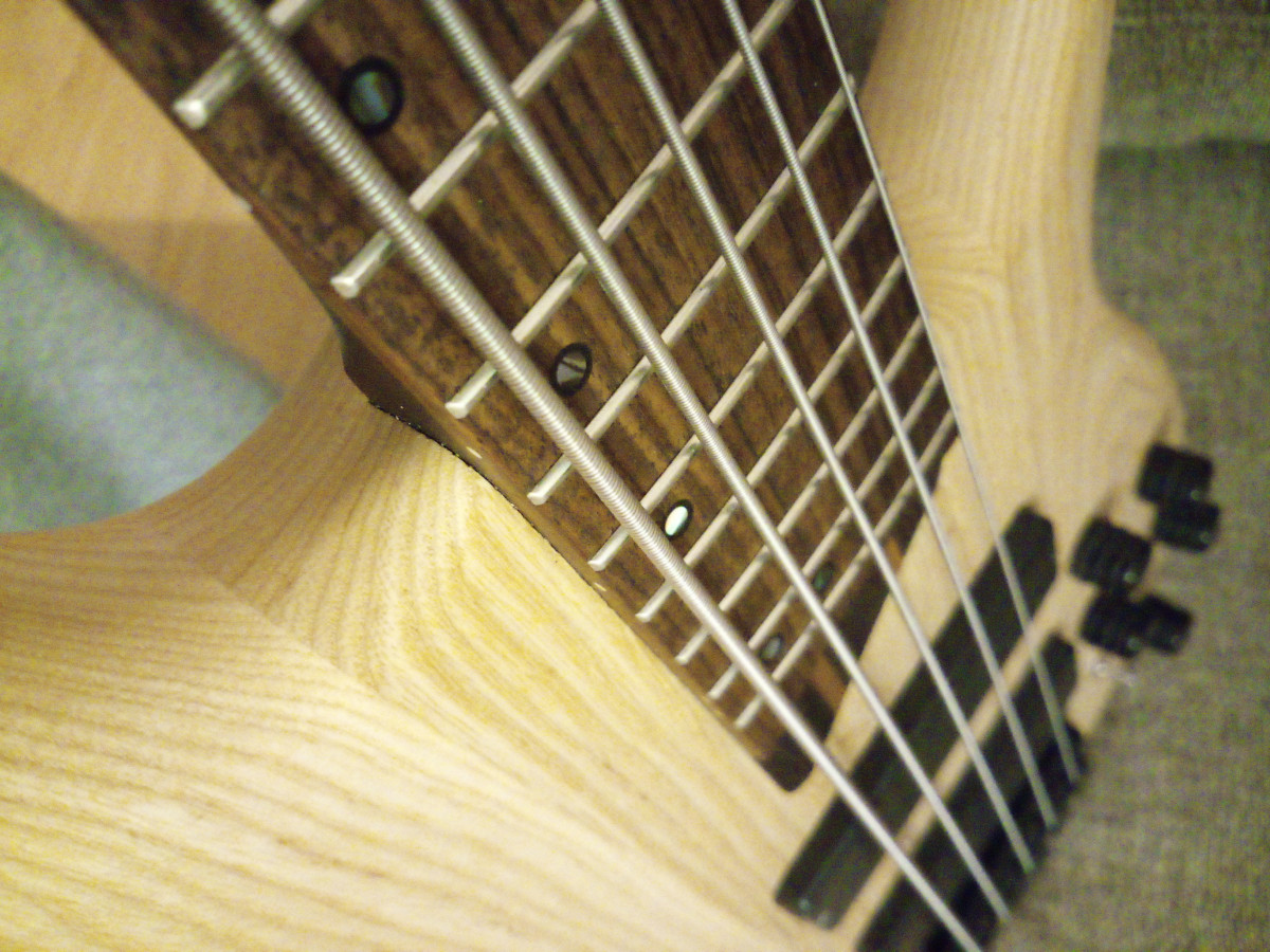 Bajo Cort B5 Plus As. de segunda mano por 300 € en Madrid |  Guitarristas.info