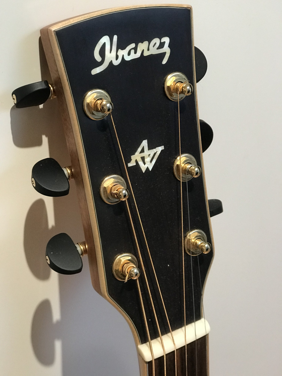 Guitarra acustica Ibanez AW3060 All Solid! de segunda mano por 239 € en  Barcelona | Guitarristas.info
