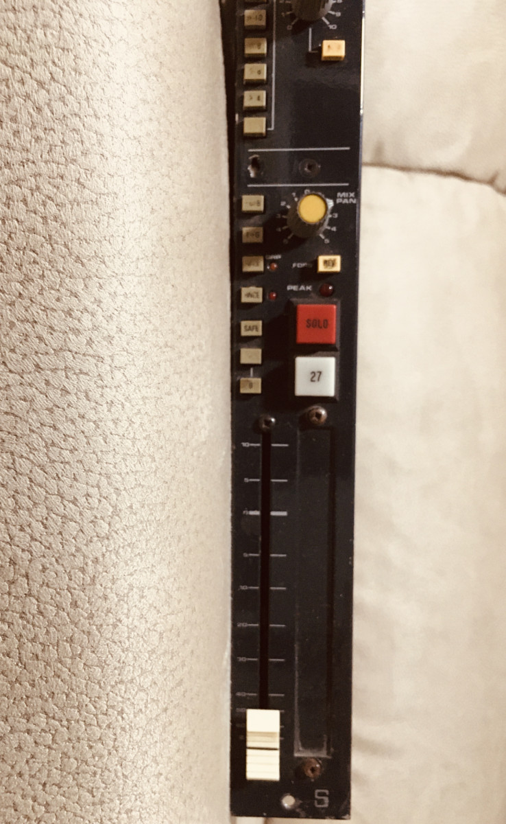 Soundcraft ts24 canales de segunda mano por 90 € en Murcia Hispasonic