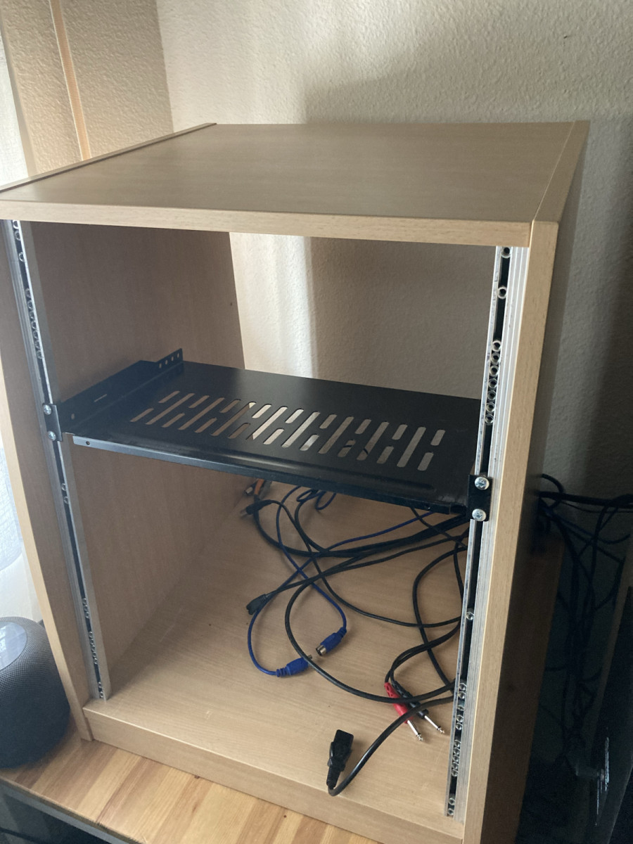 Rack de estudio de 14U Thon Studio Line de segunda mano por 100 € en Madrid  | Hispasonic