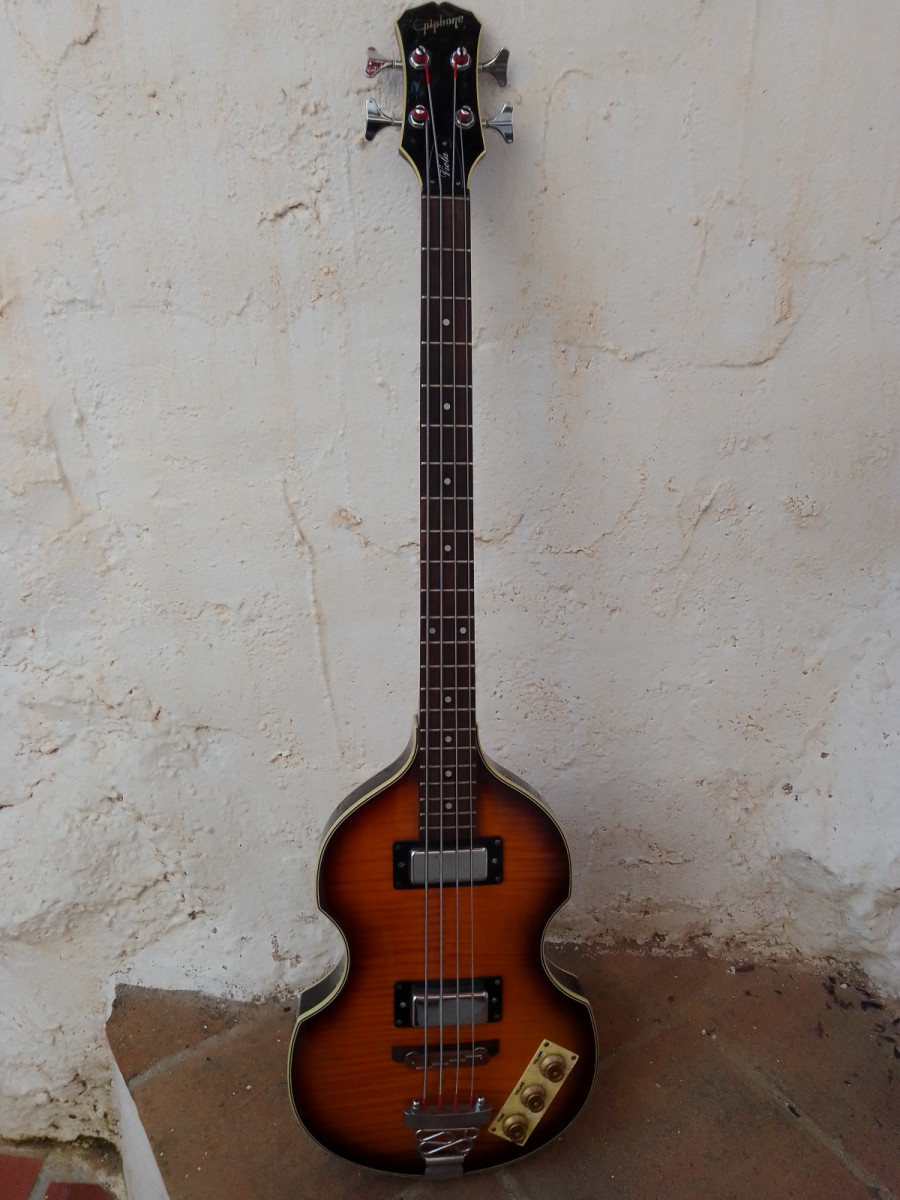 La Colonial Bajo Eléctrico 4 Cuerdas Epiphone Viola Bass, Sunburst,  EBVIVSCH1 Colombia