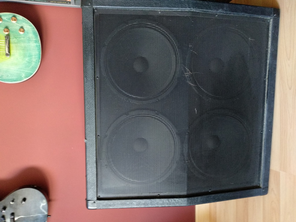 pantalla peavey 412 js