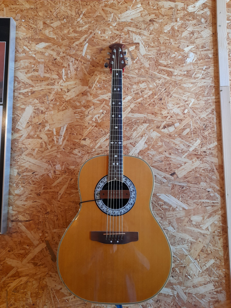 OVATION Guitarra electro-acústica Celebrity Elite Mid Cutaway Negro CE44L-5  ZURDO