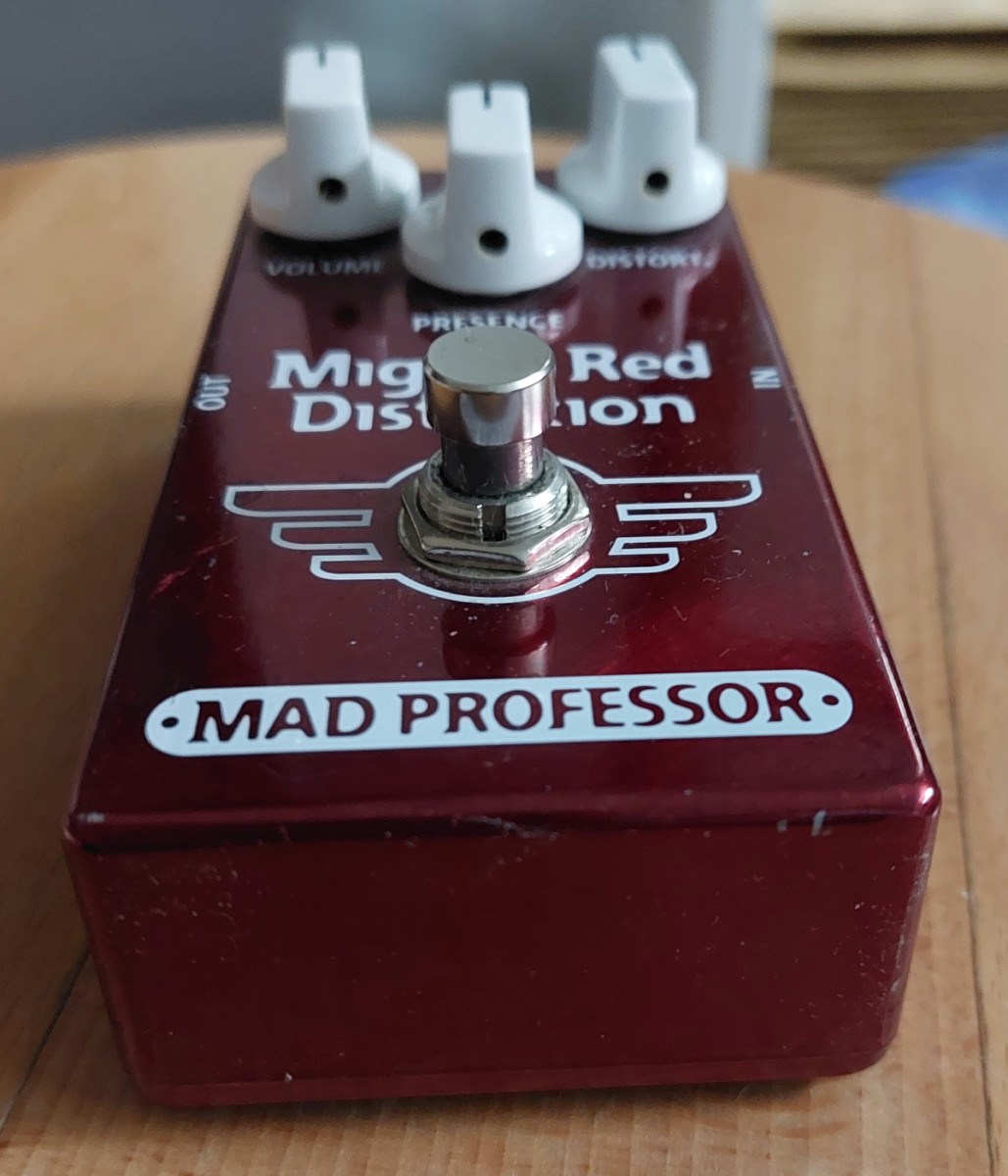 Mad Professor Mighty Red Distortion - YouTube