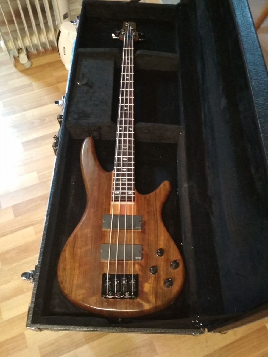 ibanez srt bass