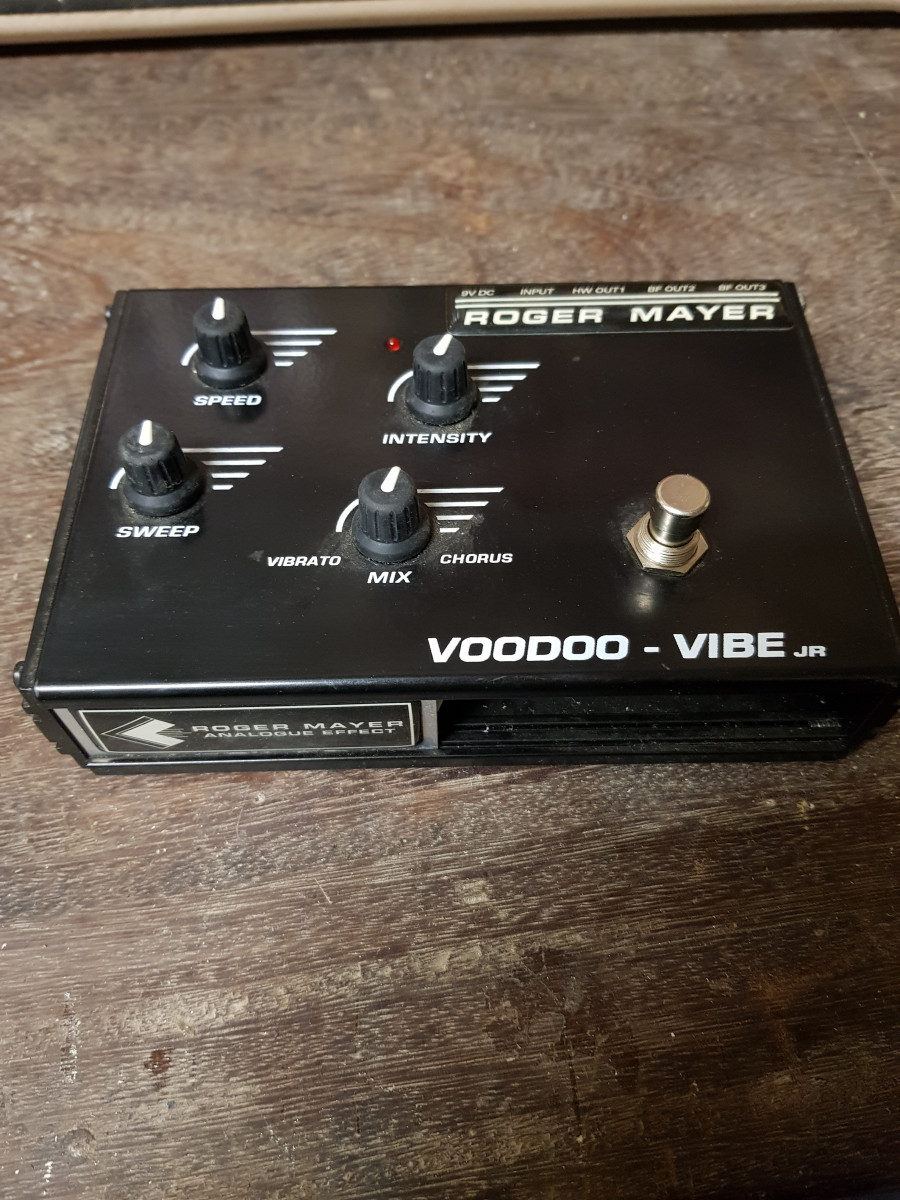 Roger Mayer Voodoo Vibeの+urbandrive.co.ke