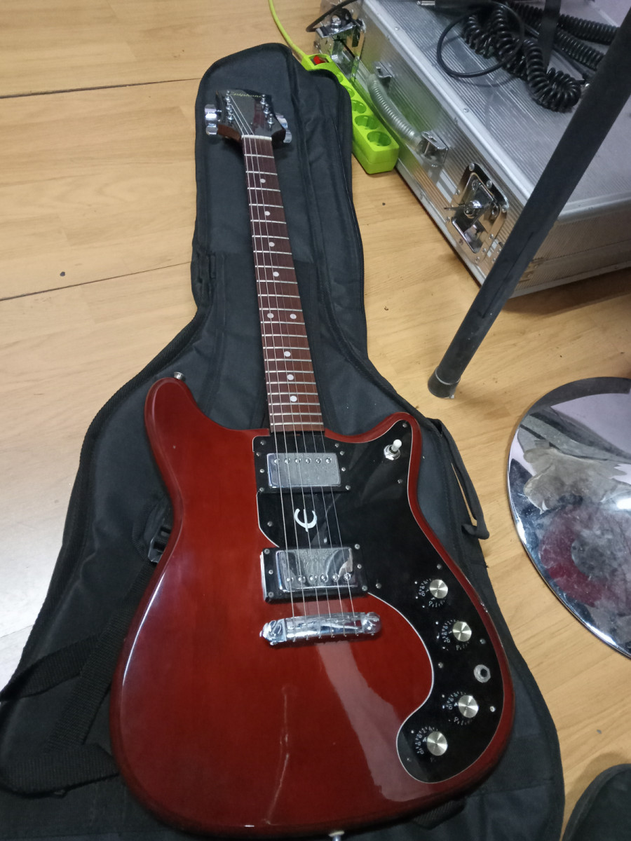 REBAJA Epiphone ET276 crestwood original 1977 matsumoku de segunda mano por  500 € en Alicante | Guitarristas.info