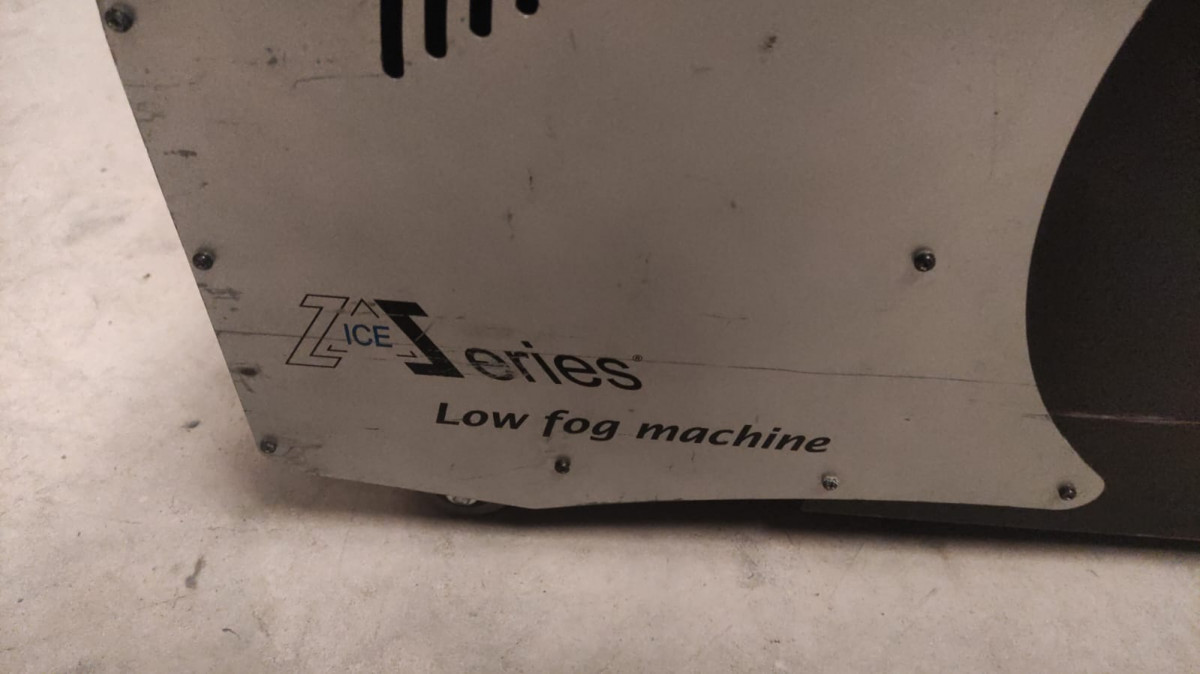 Máquina de humo bajo ANTARI ICE101 - Antari Fog Machine España