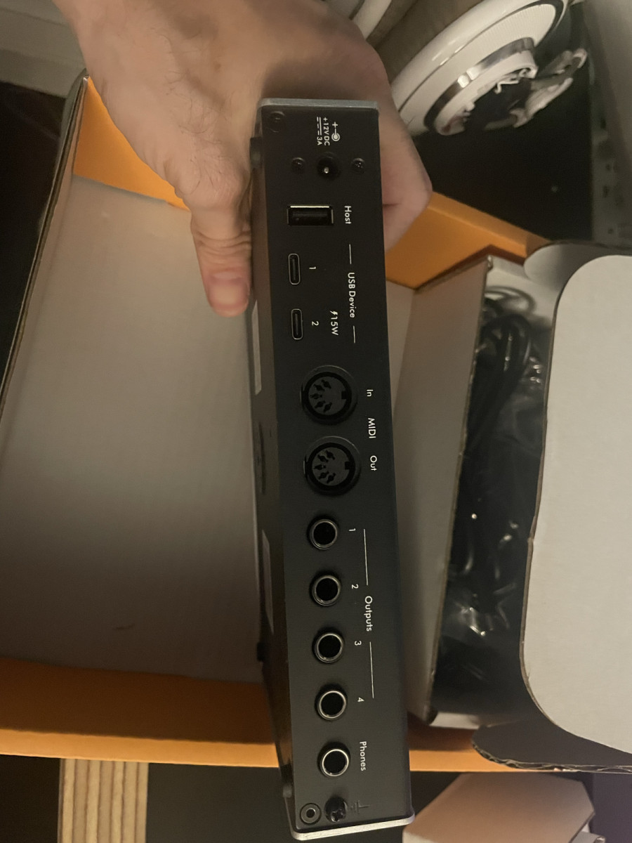 iConnectivity Audio4c (interface de audio + midi) de segunda mano por