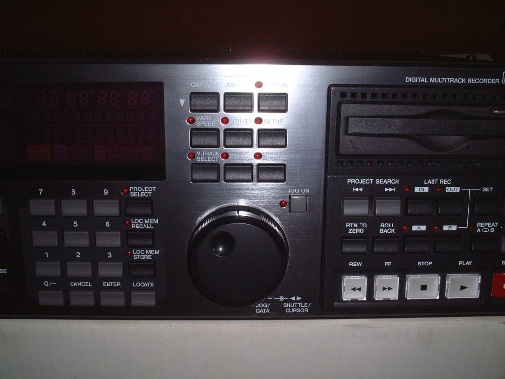 Vendo Grabador Multipistas Digital Yamaha D24 para audio y video. en Madrid Guitarristas.info