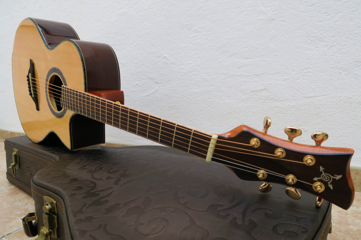 Guitarra Acústica Gibson Custom Shop SSDFACG19 Doves In Flight 2019 –  Antique Natural – Marin Import