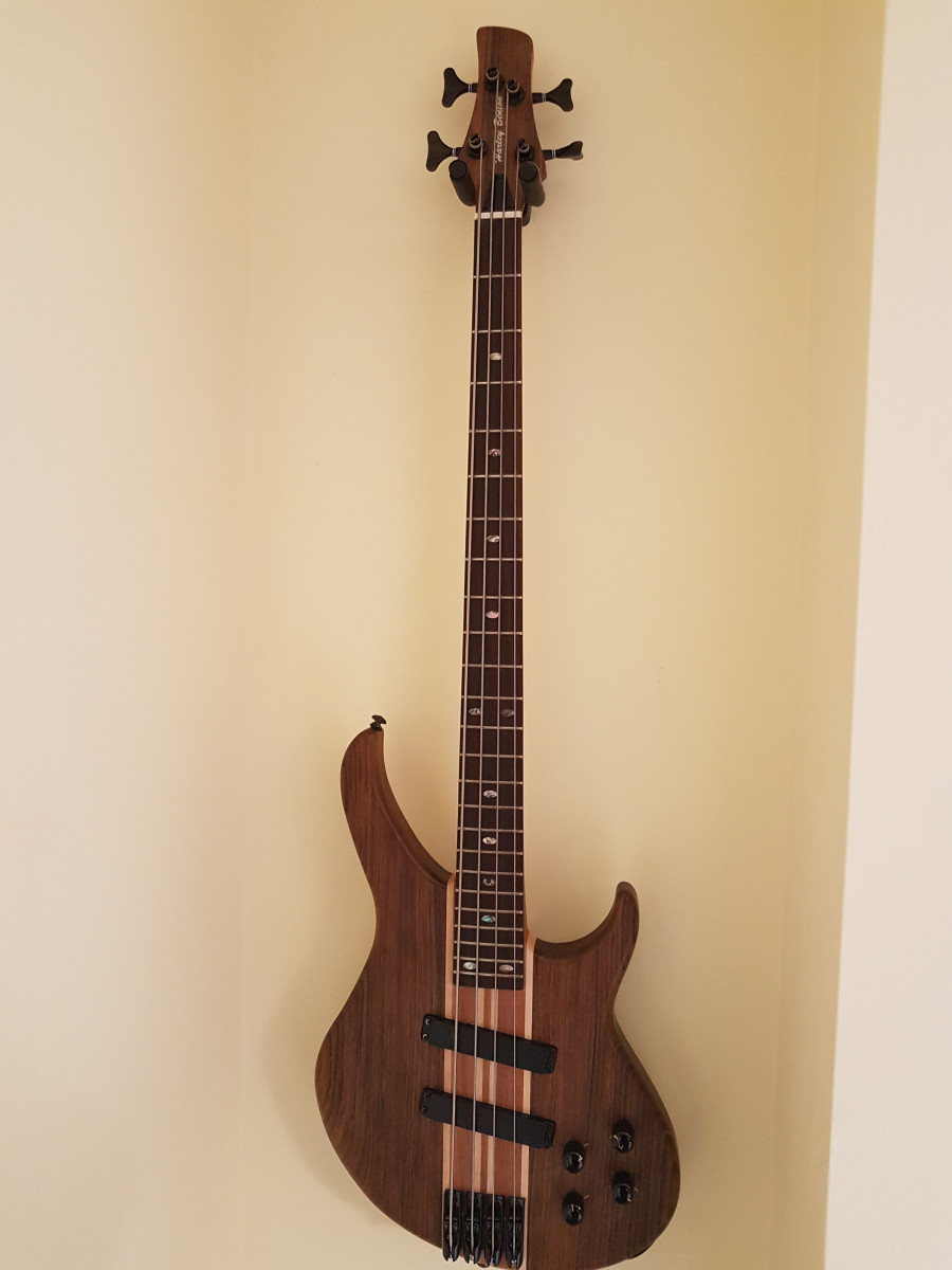 Bajo Harley Benton hbz2004 de segunda mano por 160 € en Valladolid |  Guitarristas.info