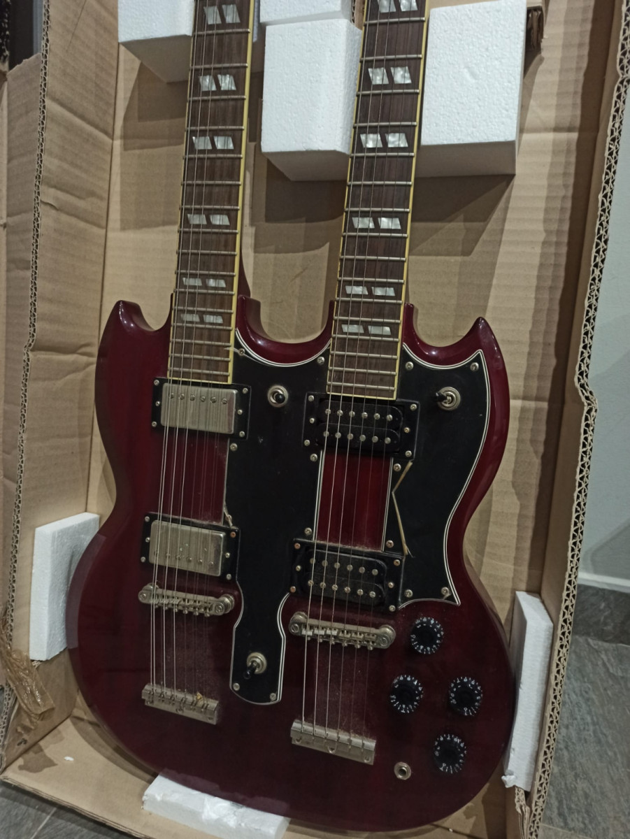 Epiphone sg doble mastil G-1275 año 2014 de segunda mano por 1500 € en  Barcelona | Guitarristas.info