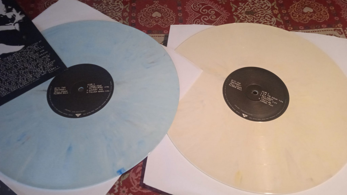 Vinilo Neil young+ Pearl jam MIrrorball de segunda mano por 70 € en