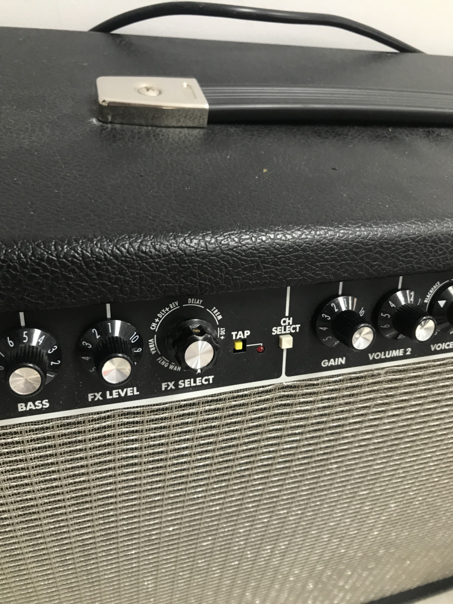 Ampli fender champion 100 de segunda mano por 140 € en Navarra | Hispasonic