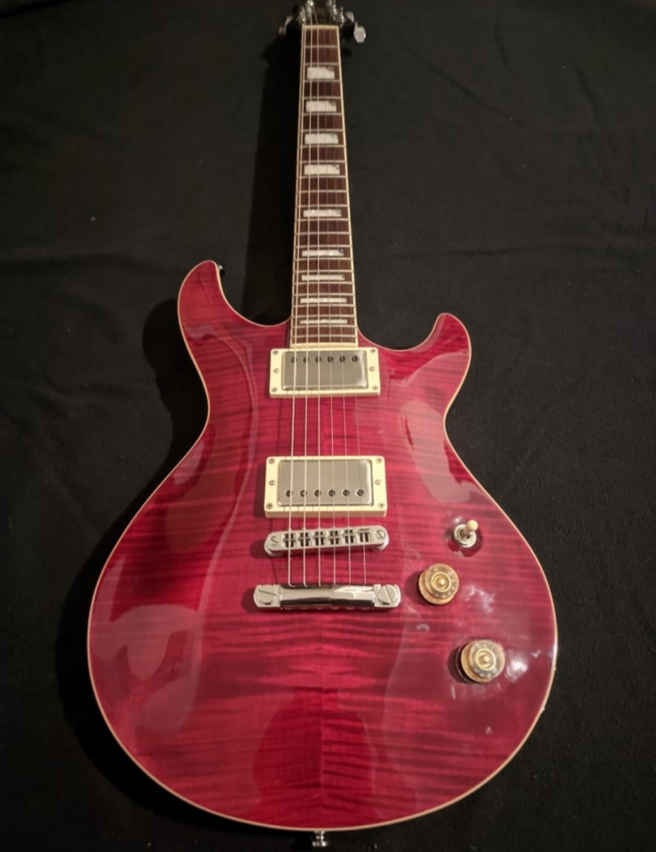 Guitarra eléctrica Cort M600 Roja de segunda mano por 300 € en Valladolid |  Guitarristas.info