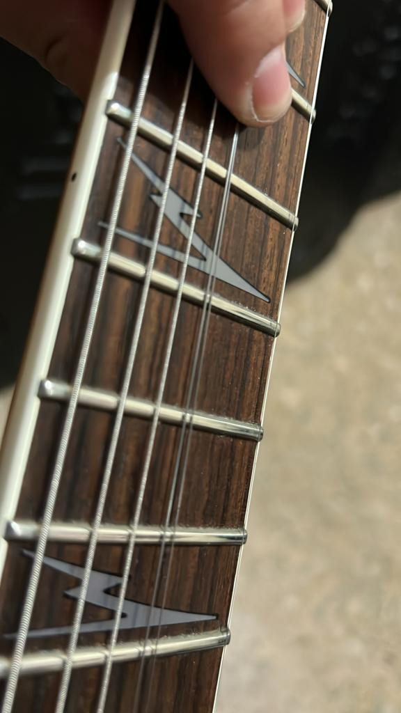 IBANEZ PRESTIGE RG2550Z WHITE J TEAM CRAFT tone zone air norton de