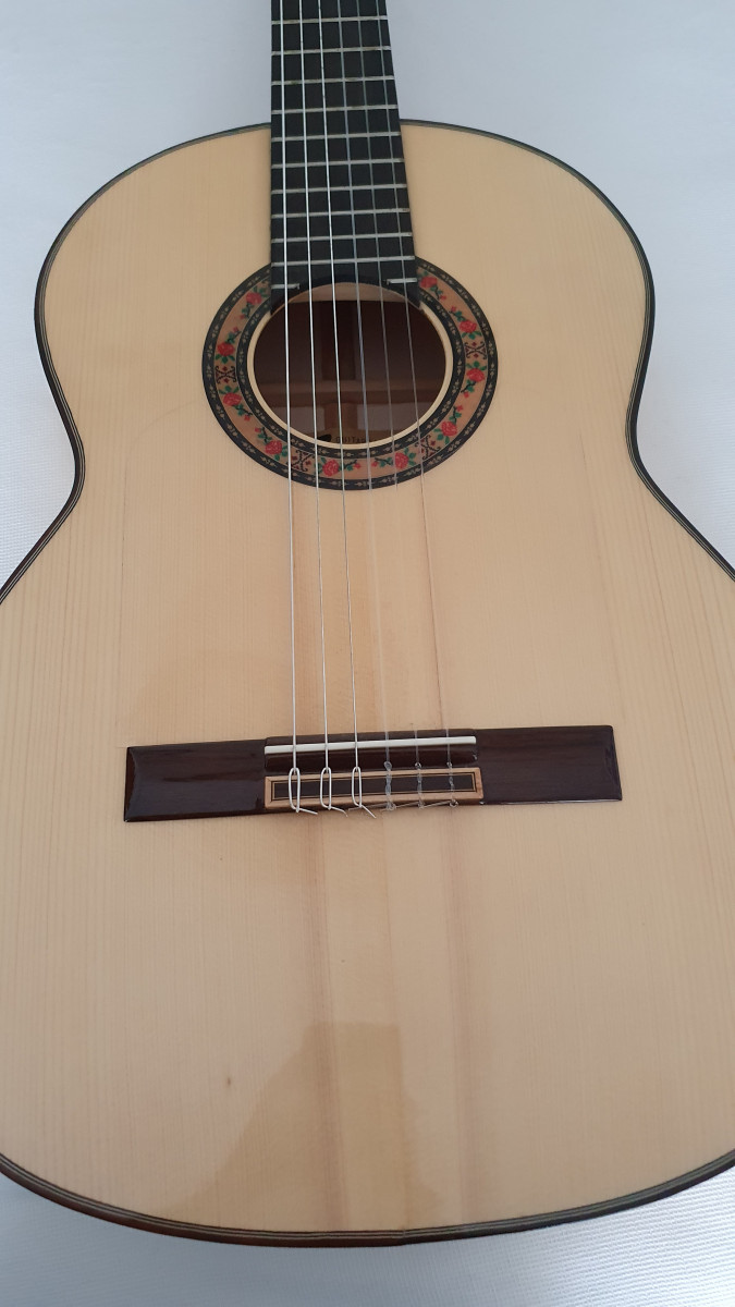 Guitarra Hermanos Bros B40F especial (nueva) de segunda mano por 300 € en  Barcelona | Guitarristas.info