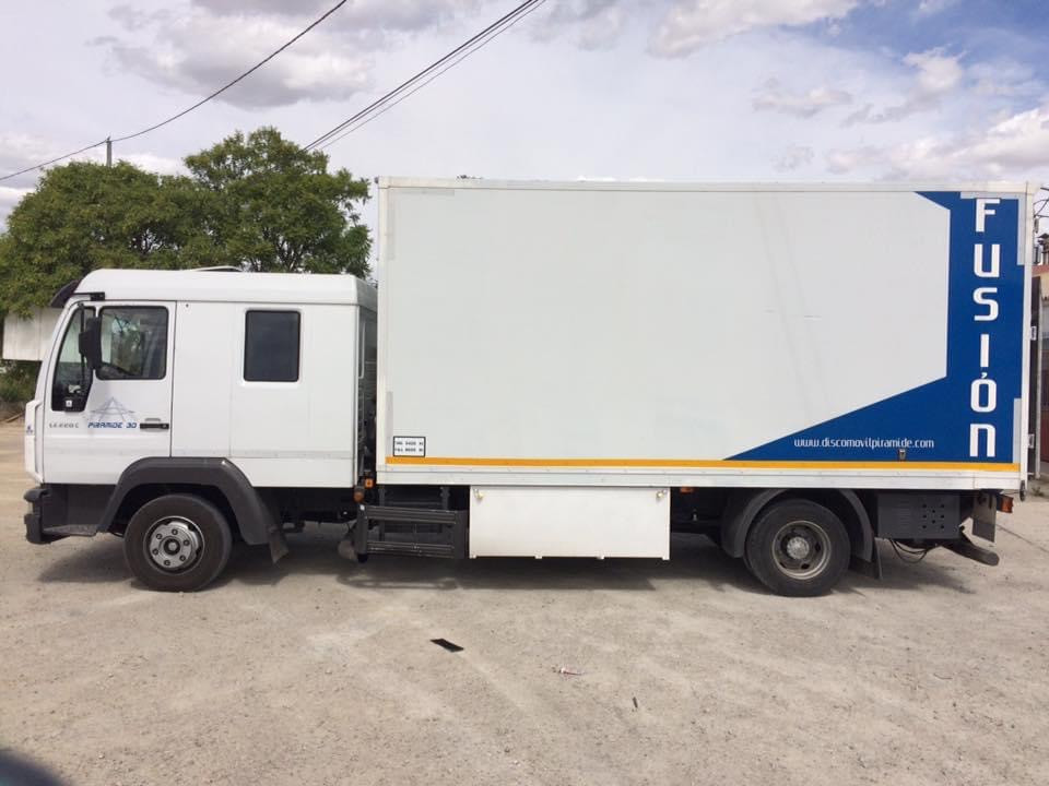 Otros lugares estafa cuero Vendo camión 7 plazas de segunda mano por 10000 € en Murcia | Hispasonic