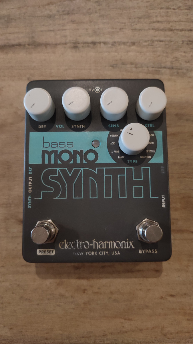Electro Harmonix Bass Mono synth de segunda mano por 95 € en Barcelona |  Hispasonic