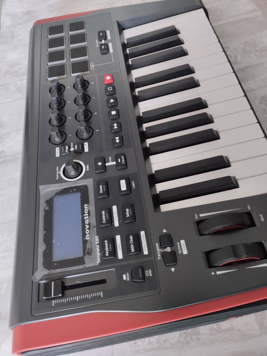 Controlador Midi Novation Impulse 25