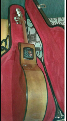 Guitarra Admira Sara Ec de segunda mano por 100 € en León |  Guitarristas.info