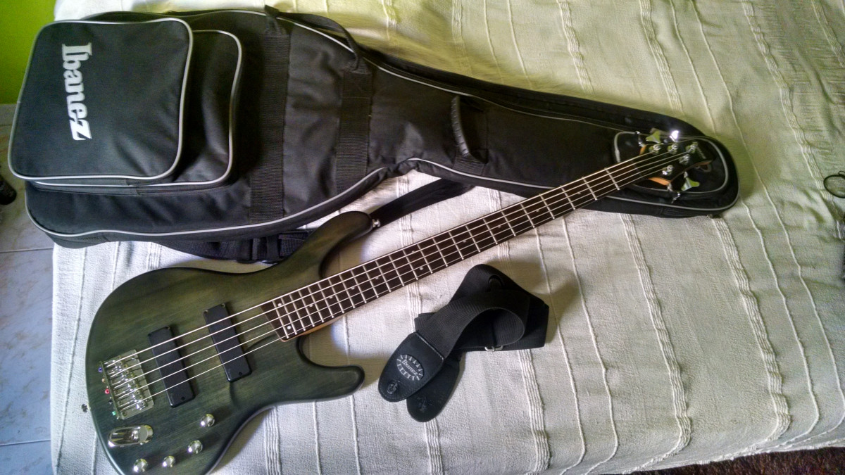 Bajo IBANEZ Ergodyne EDB 405 Bass de segunda mano por 230 € en S.C. de  Tenerife | Guitarristas.info