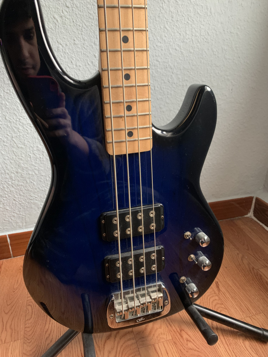 G\u0026L Tribute L-2000 Blueburst de segunda mano por 450 € en Madrid |  Hispasonic