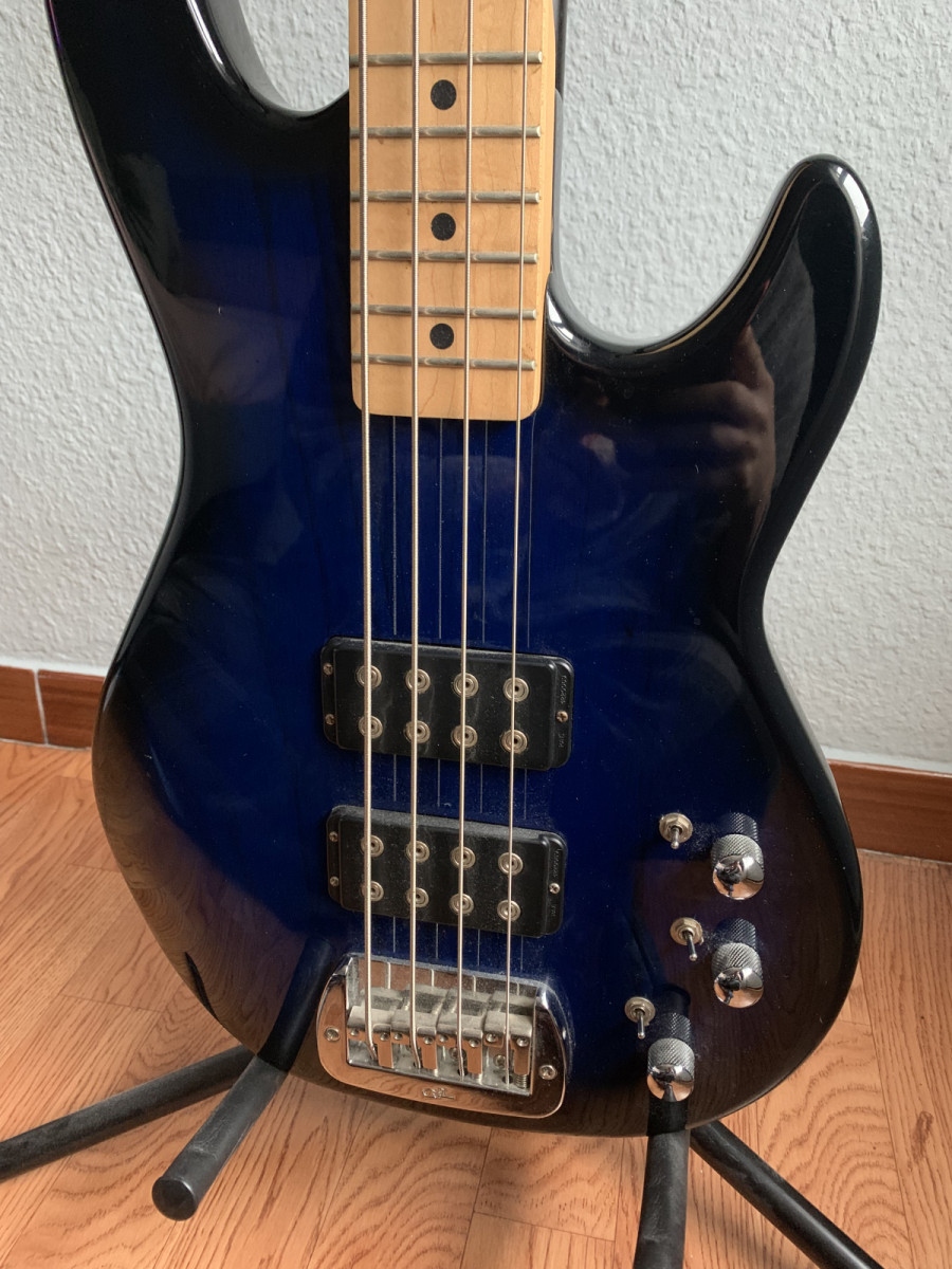 G\u0026L Tribute L-2000 Blueburst de segunda mano por 450 € en Madrid |  Hispasonic